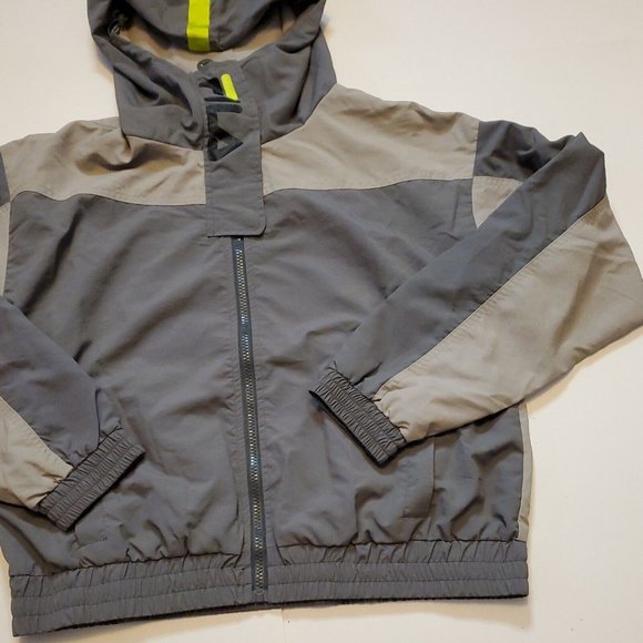NWT Fila Tanvi Windbreaker Windjacket Full Zip Gray Women's Small New With Tags - Picture 8 of 10